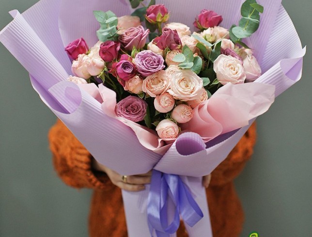 Bouquet of peony-style roses ''Harmony of Flowers'' photo